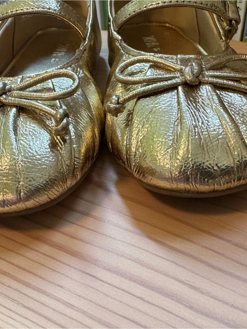 ZARA Girls Metallic Gold Mary Jane Ballet Flats with Bow (Size EU 27)